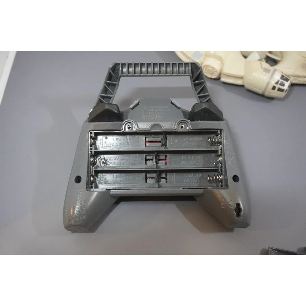 Air Hogs Star Wars RC Ultimate Millennium Falcon Quadcopter Drone Functional